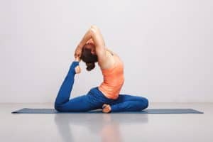 stressabbau-durch-sport-yoga-ausdauer-wohlbefinden